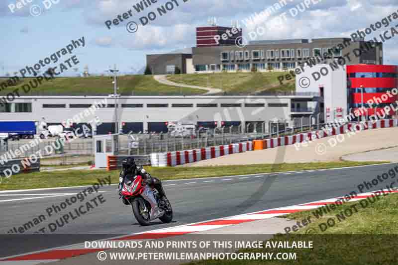 cadwell no limits trackday;cadwell park;cadwell park photographs;cadwell trackday photographs;enduro digital images;event digital images;eventdigitalimages;navarra;no limits trackdays;peter wileman photography;racing digital images;trackday digital images;trackday photos